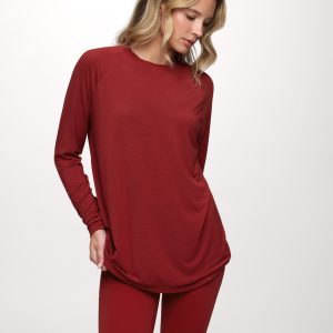 Featherweight Active Long Sleeve Shirt | Scarlet